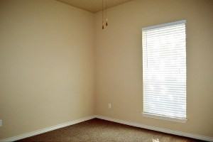 1147 Clairemont Ln - Photo 2 of 34