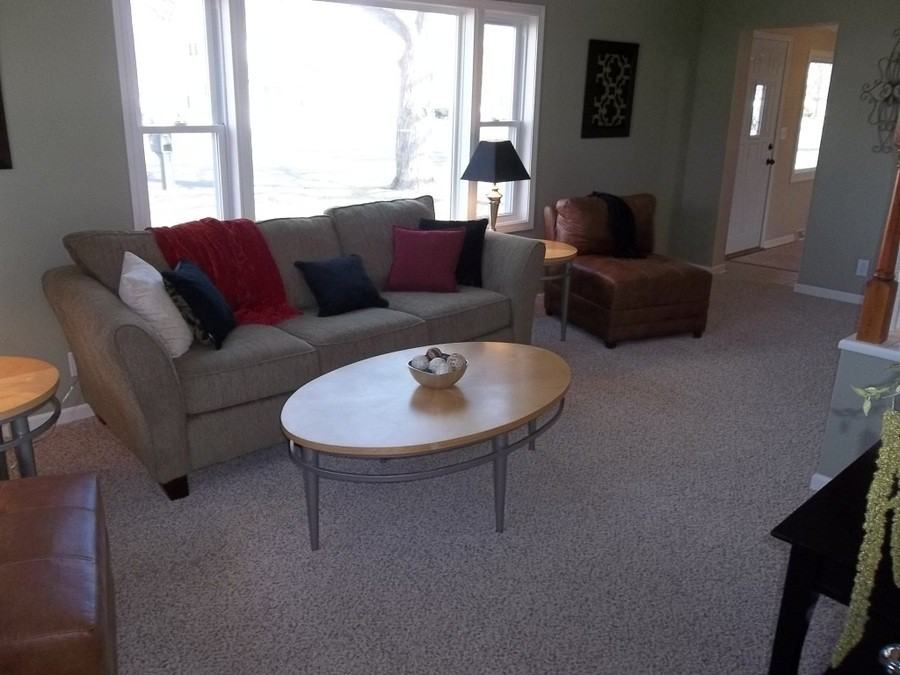 105 Washington St - Photo 2 of 8