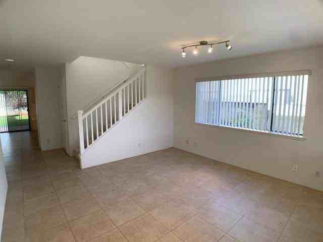 95-1256 Ahoka St - Photo 2 of 28