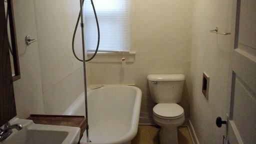 1122 Michigan Ave #2 - Photo 3 of 4
