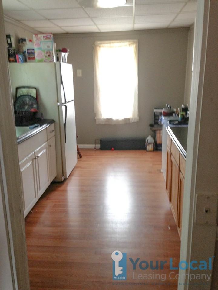 1003 Andrews Ave - Photo 2 of 2
