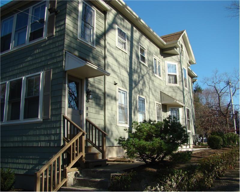 730 School St - Photo 2 of 10