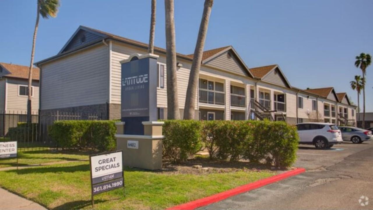 6402 Weber Road - Photo 3 of 39