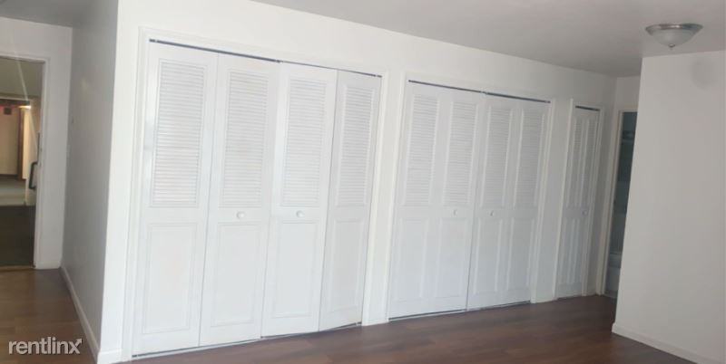 100 100 Benton St 210 - Photo 3 of 7