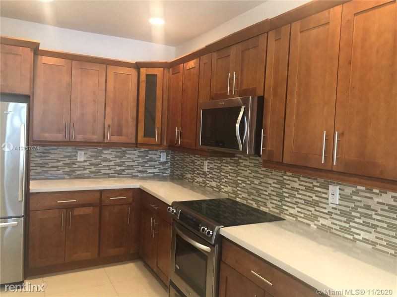 5995 Nw 104th Path - Photo 2 of 28