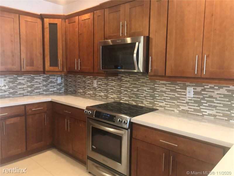 5995 Nw 104th Path - Photo 3 of 28