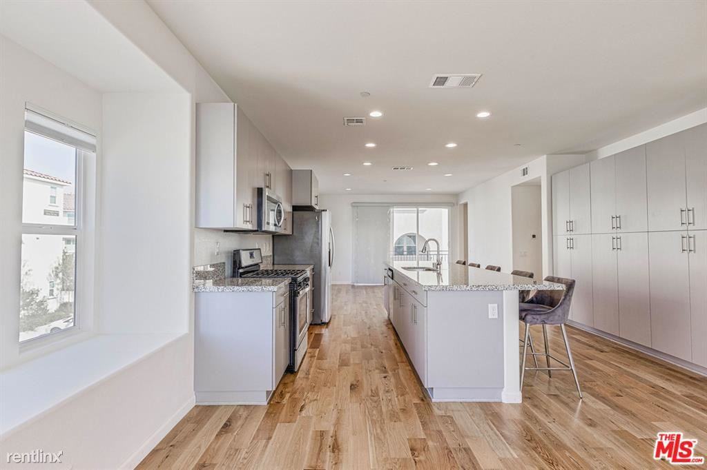 11120 Legion Dr #111 - Photo 2 of 10