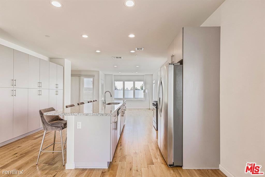 11120 Legion Dr #111 - Photo 3 of 10