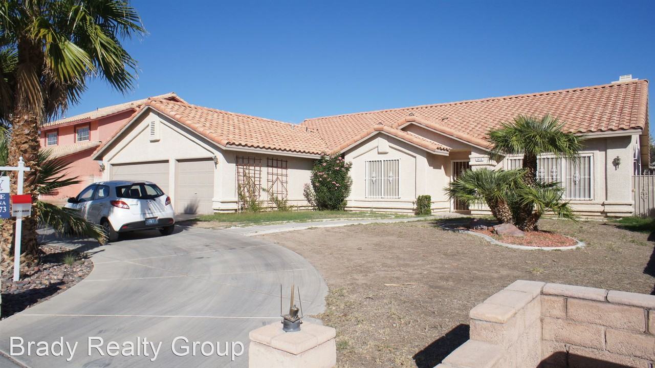 3416 N Tenaya Way - Photo 2 of 27