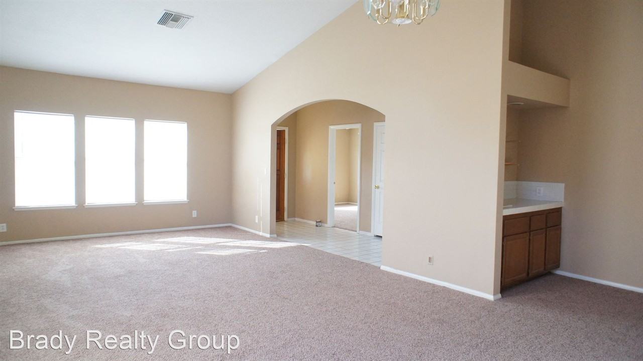 3416 N Tenaya Way - Photo 3 of 27