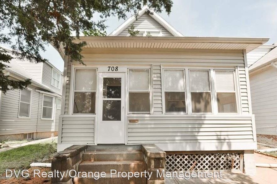 708 Hickory St - Photo 2 of 23