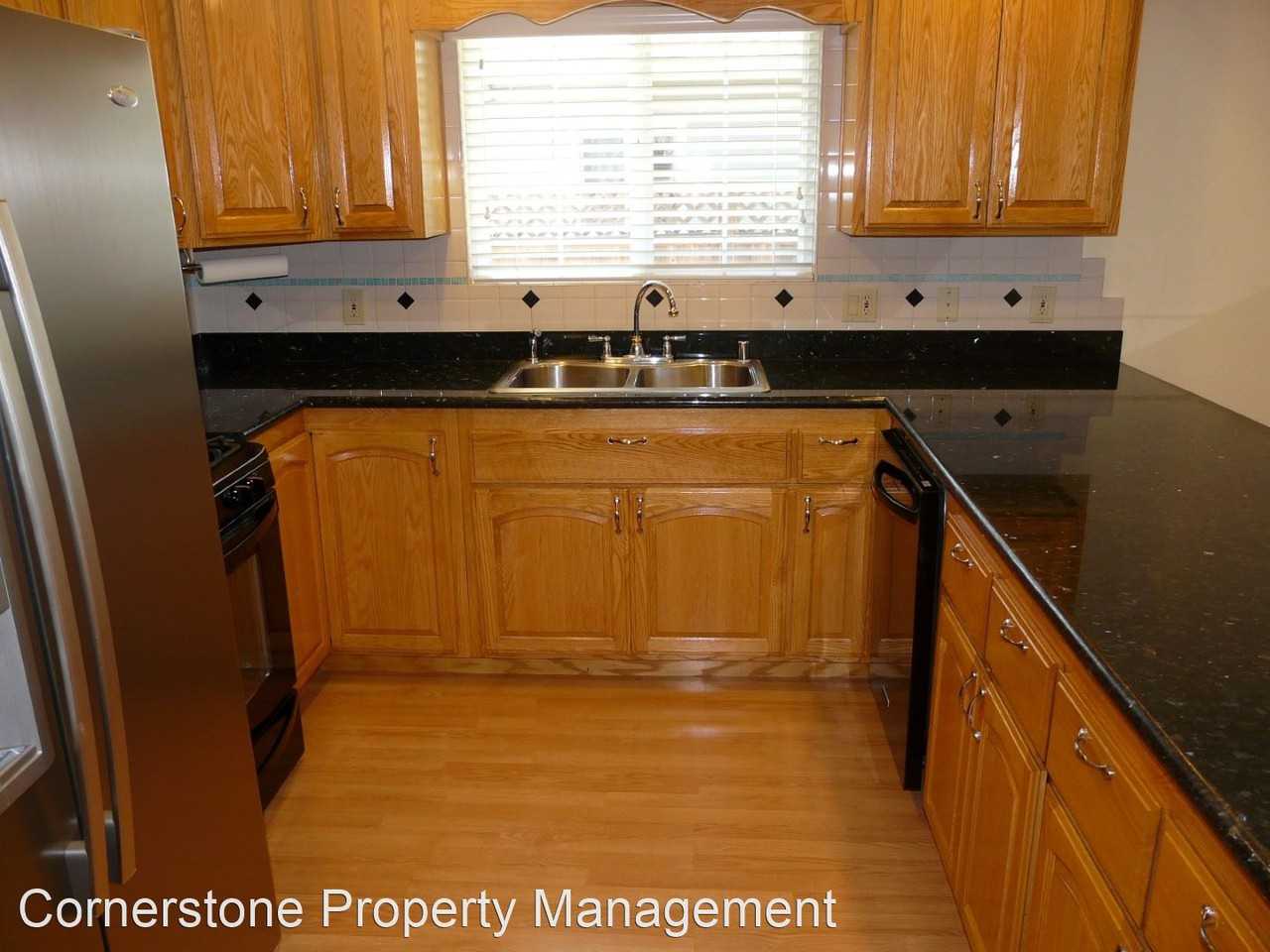 1183 Sherwood Ave - Photo 3 of 12