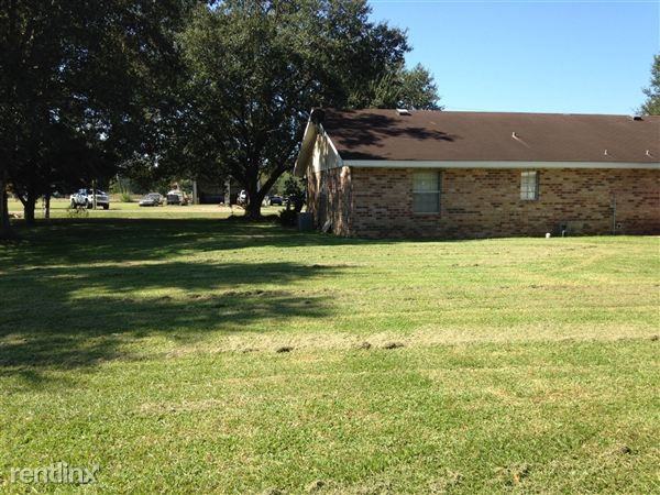 1019 Las Huval Dr - Photo 3 of 3