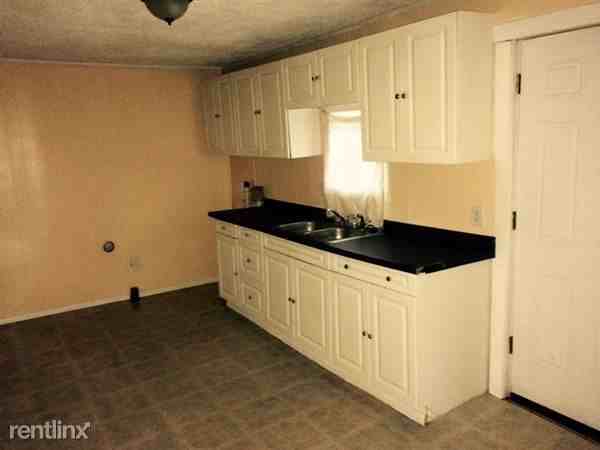 1500 Highland Ave - Photo 2 of 7