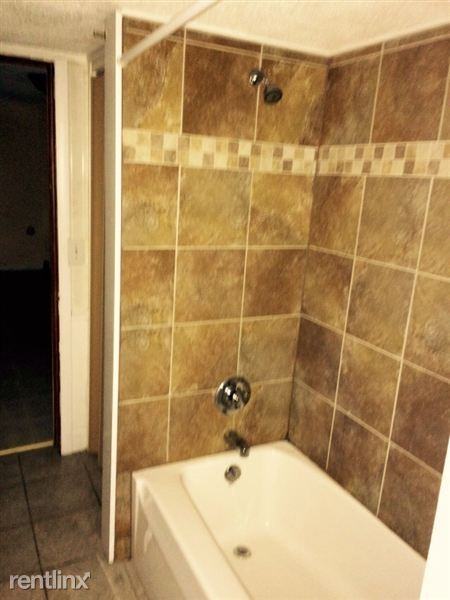 1500 Highland Ave - Photo 3 of 7