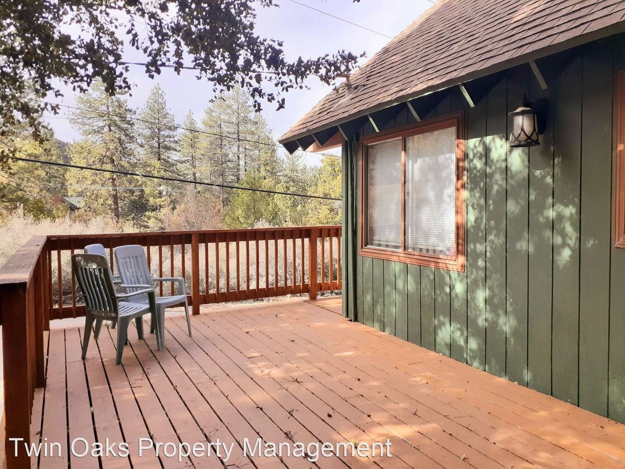 1920 Matterhorn Dr - Photo 2 of 18