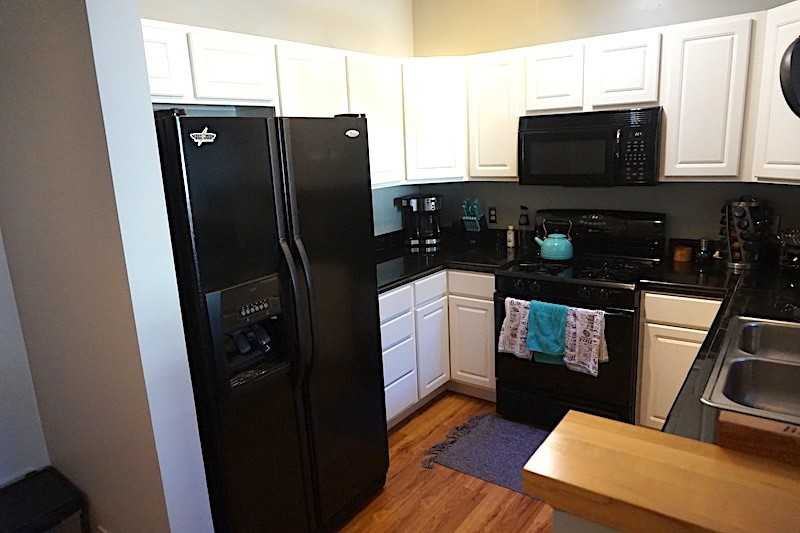 5630 Winnetka Ave N - Photo 2 of 21