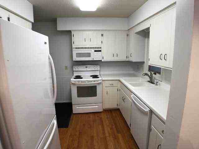 361 Cimarron Rd - Photo 2 of 29