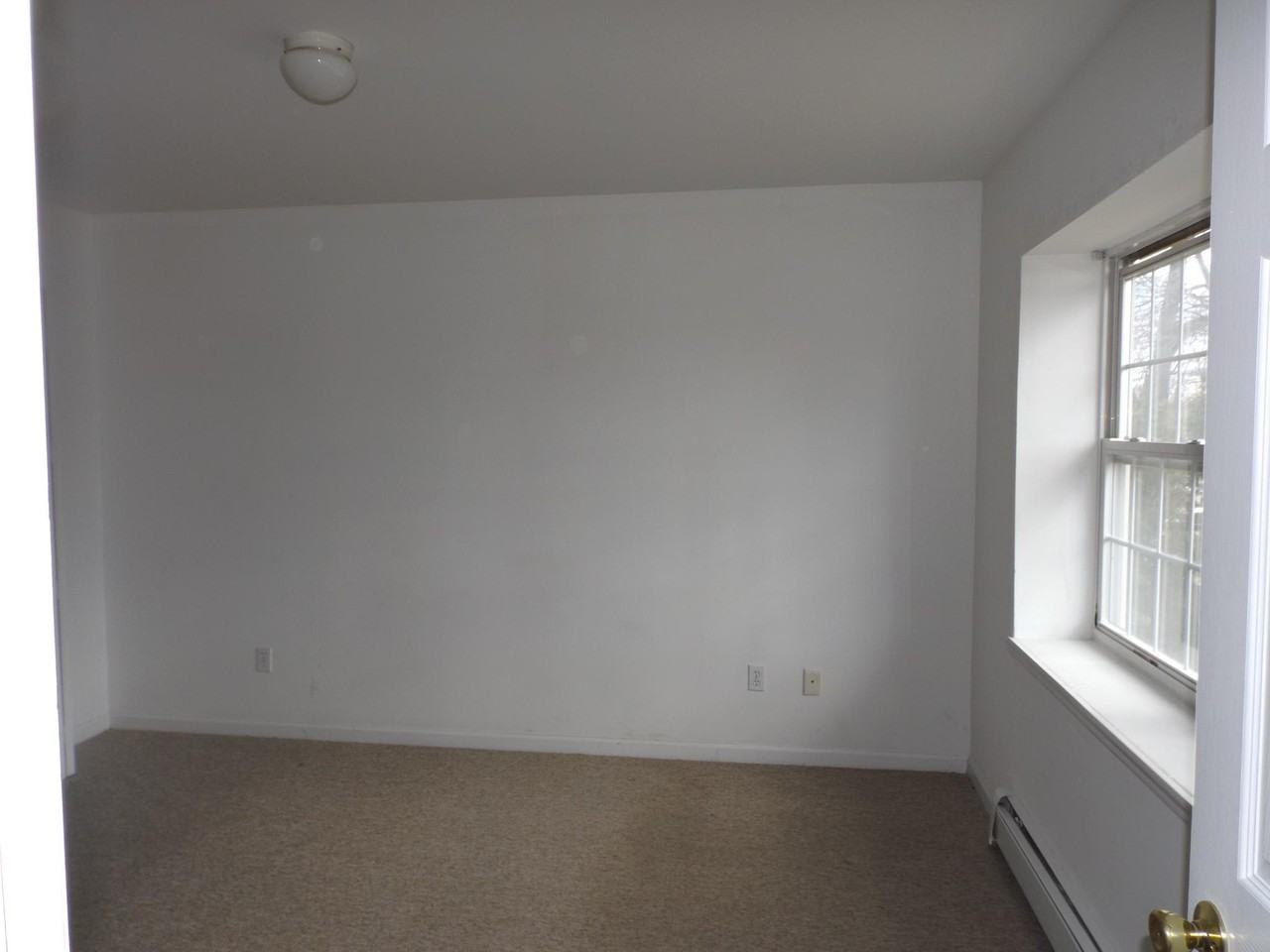 PINELLO REALTY CORP - Photo 2 of 7