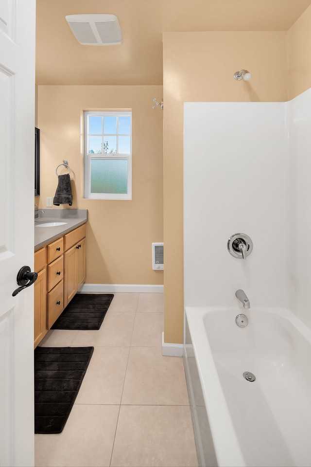 5424 Delridge Way Southwest #B - Photo 7 of 14