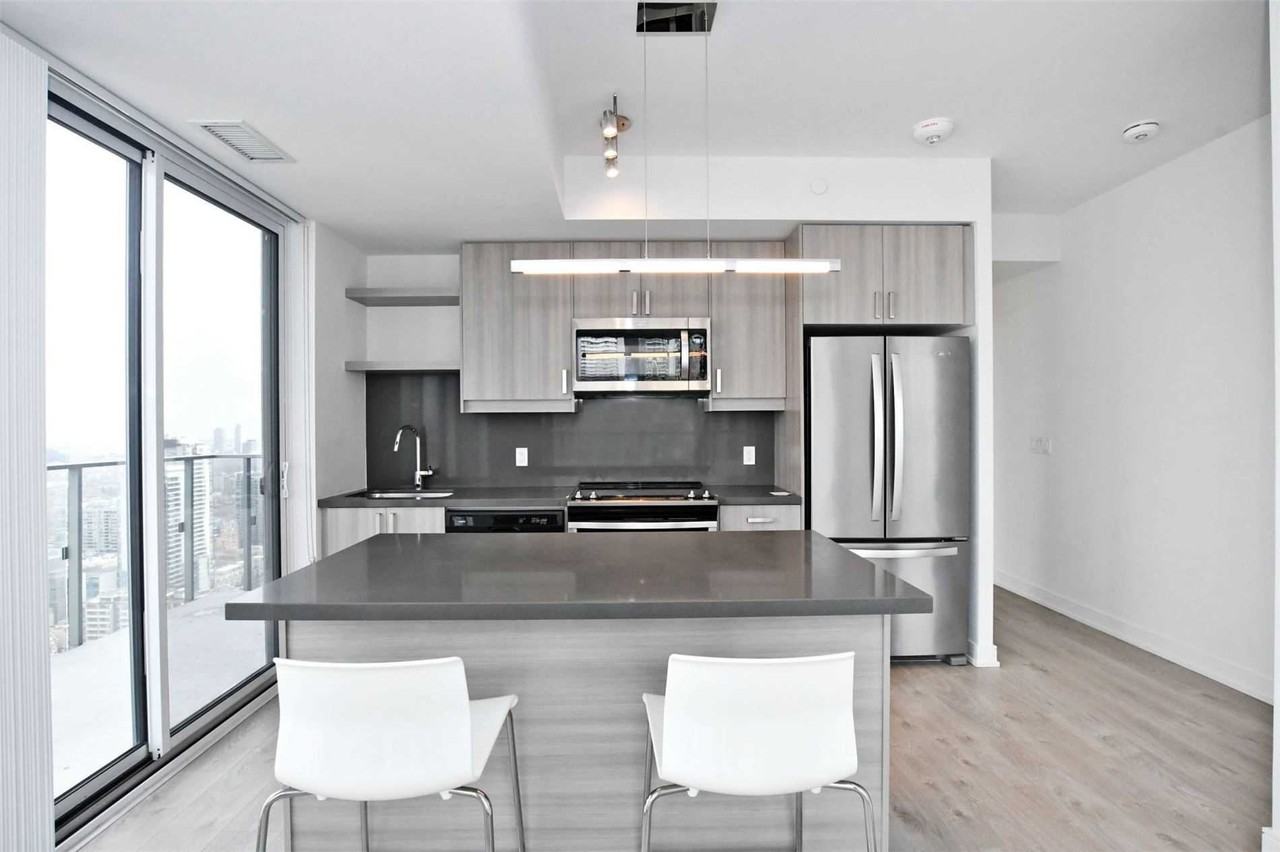 50 Wellesley Street East #4004