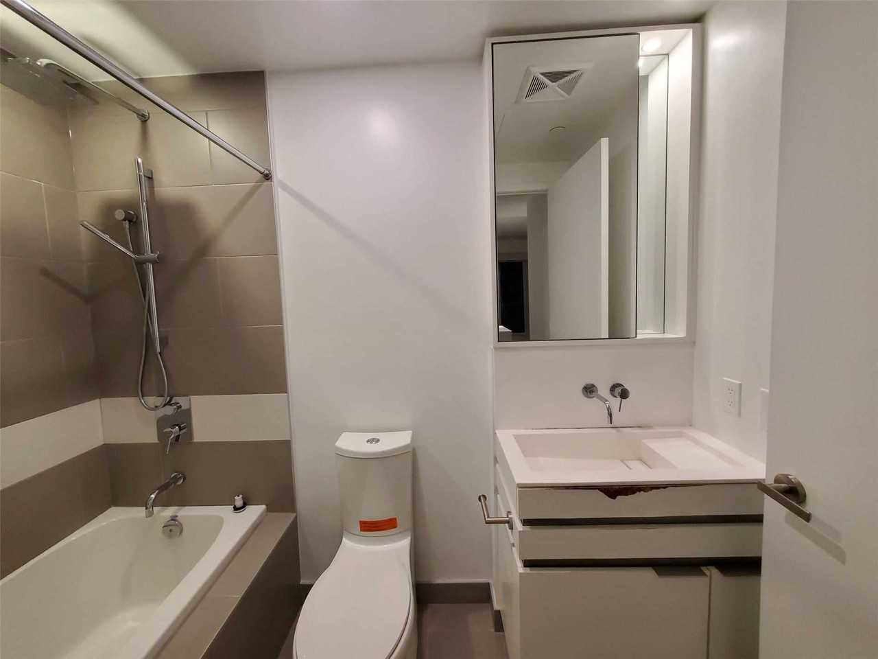 197 Yonge Street #5906