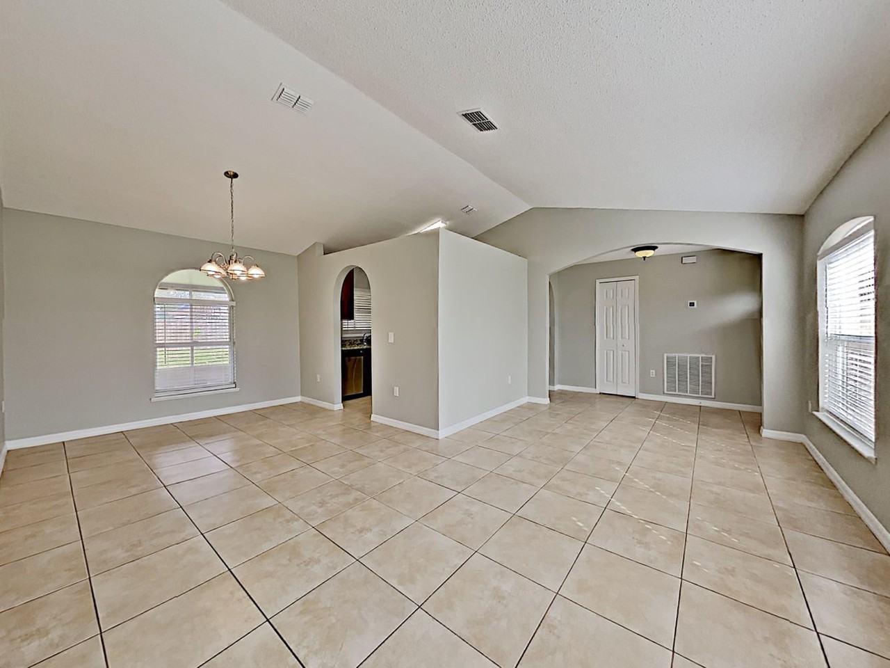 3160 Atwater Dr - Photo 3 of 24