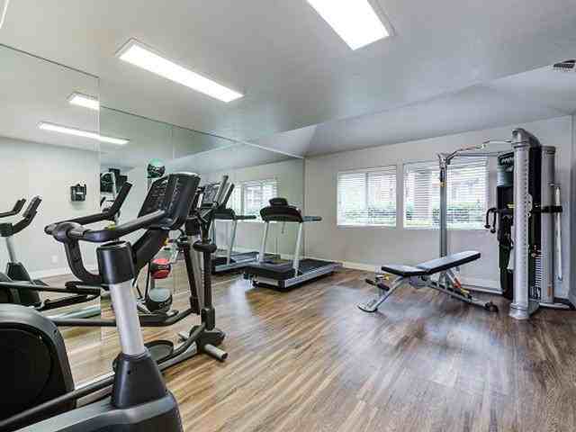 1380 Village Way - Photo 4 of 10
