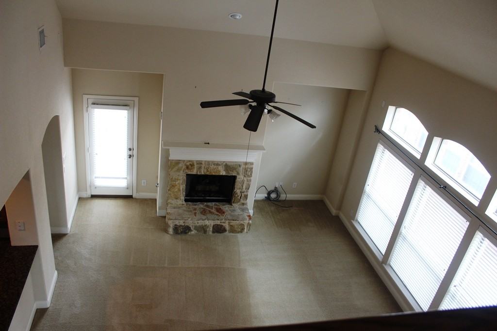 7060 Sea Star Dr - Photo 3 of 19