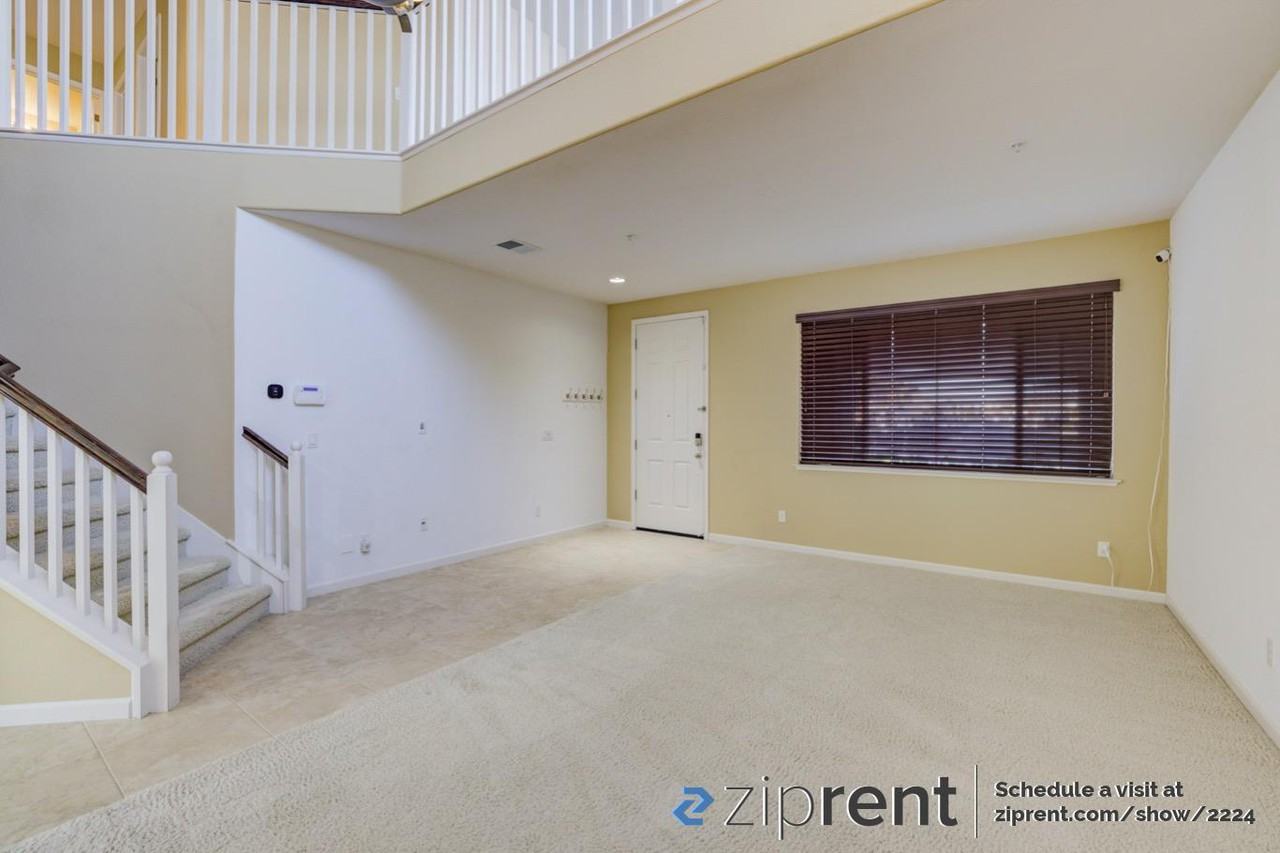 3166 Portico Dr - Photo 3 of 23