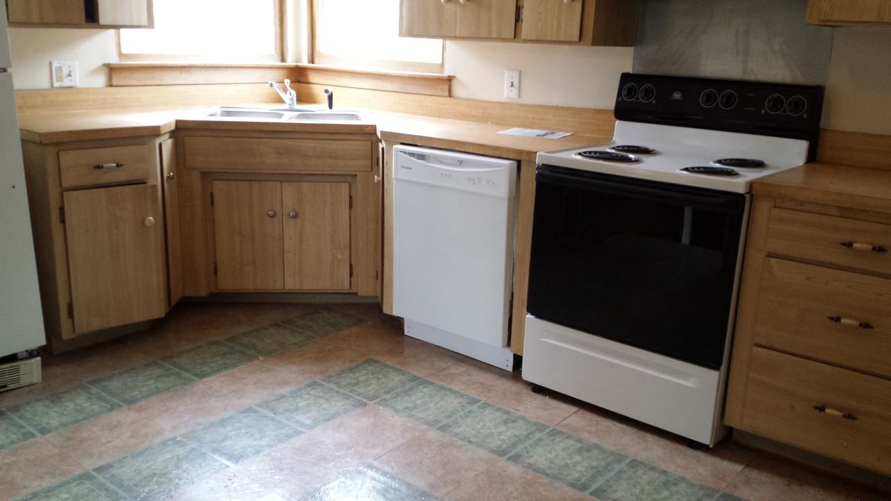 400 S Madison Ave - Photo 2 of 12