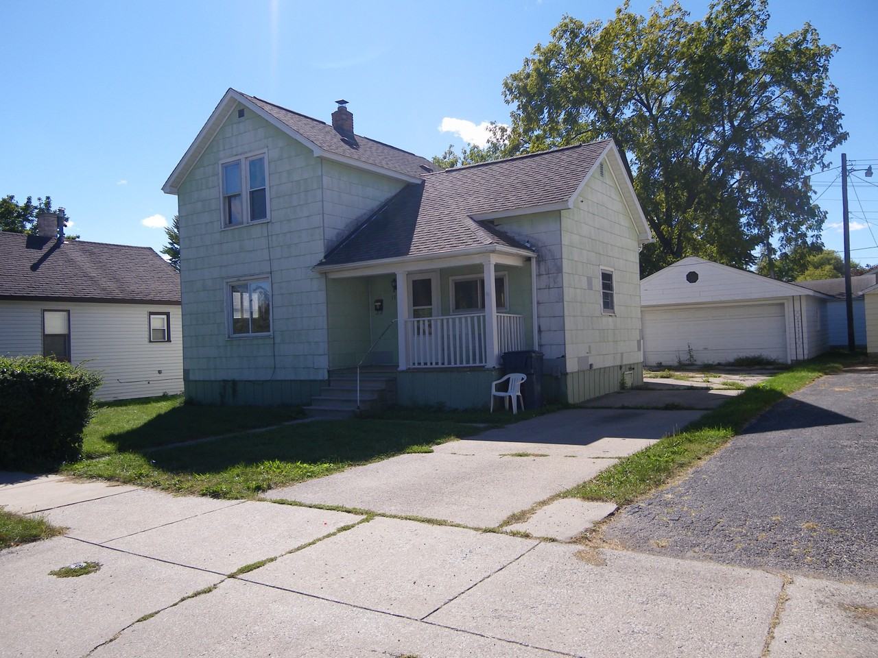 1710 Webster St - Photo 2 of 8