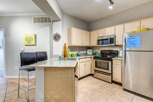 featured image of 2810 Hemphill Park