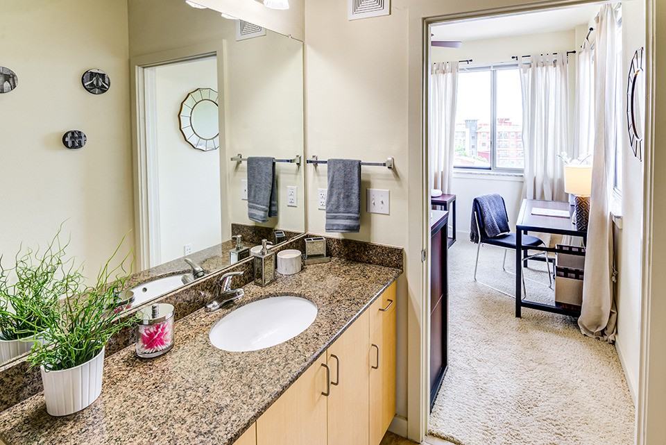 Venue on Guadalupe - Photo 4 of 72