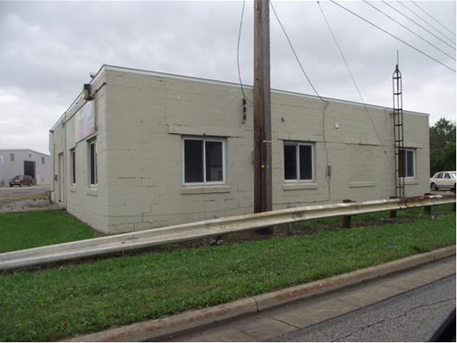 460 Oberlin Elyria Rd - Photo 3 of 4