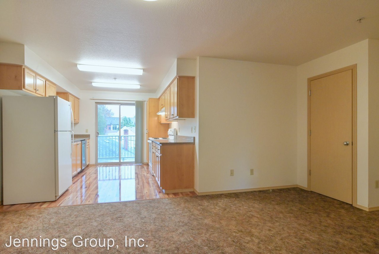 Hays Apartments 460 East 14th Ave - Photo 3 of 17