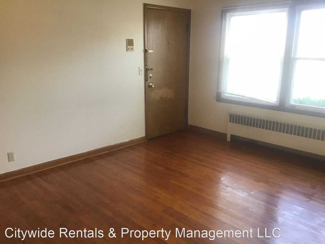 4915 W Oklahoma Ave - Photo 3 of 4