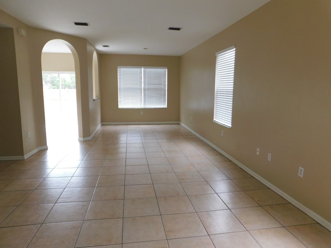 1034 Lake Shore Ranch Dr - Photo 2 of 25