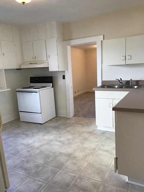 1106 North Maple Street #B - Photo 3 of 5