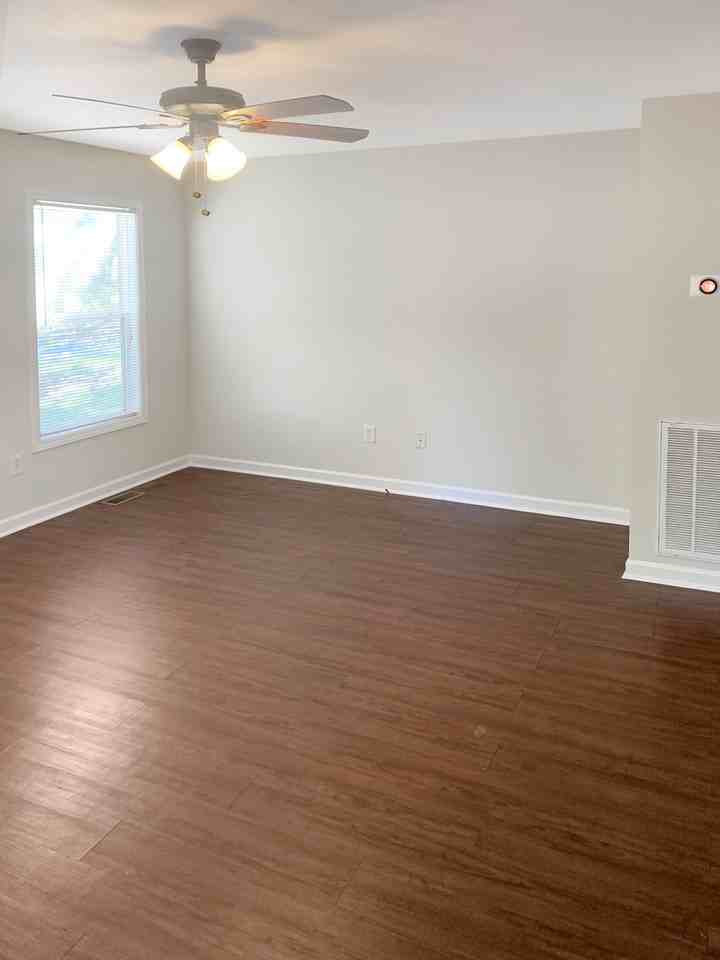 18 Fleming St - Photo 2 of 13