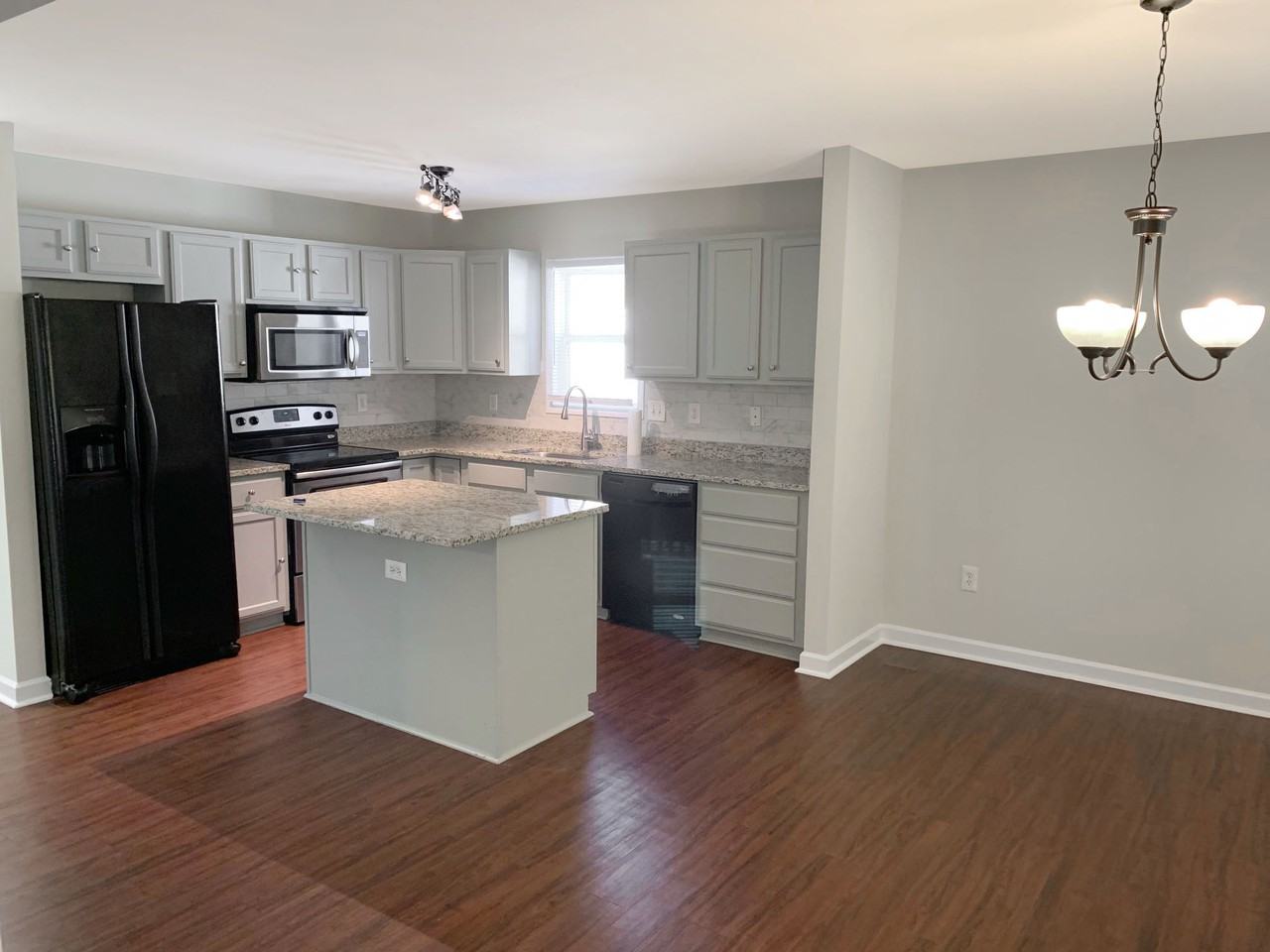 18 Fleming St - Photo 3 of 13