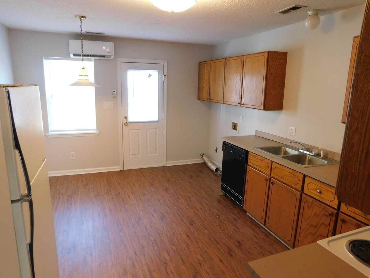 Holly Ridge Apartments - D-2, 715 Sandhill Dr. #715 Sandhi - Photo 3 of 13