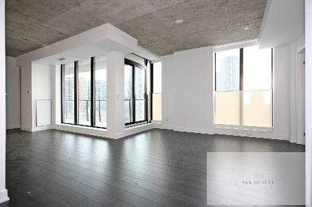 400 Wellington Street West #10005