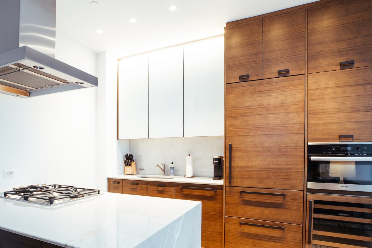 555 Dr Martin Luther King Jr St S #405