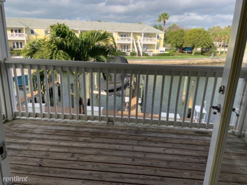 4715 4715 Coquina Key DR SE C - Photo 2 of 11