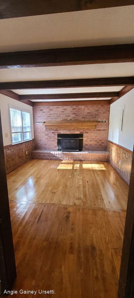 203 Dunmeyer Hill Rd - Photo 3 of 23