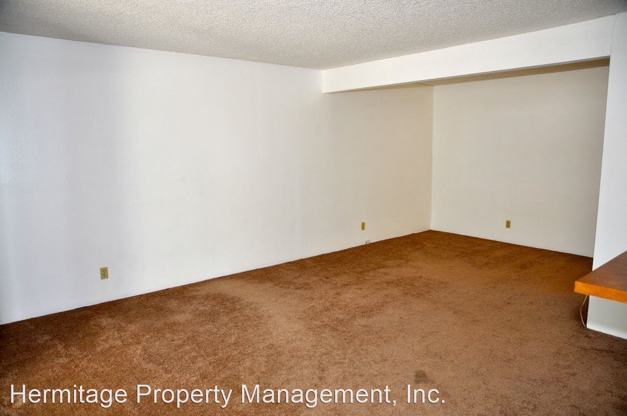 15 Streamwood - Photo 2 of 6