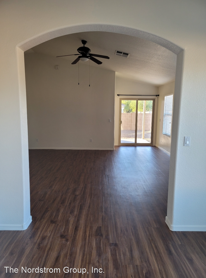 7622 W August Moon Pl - Photo 3 of 15