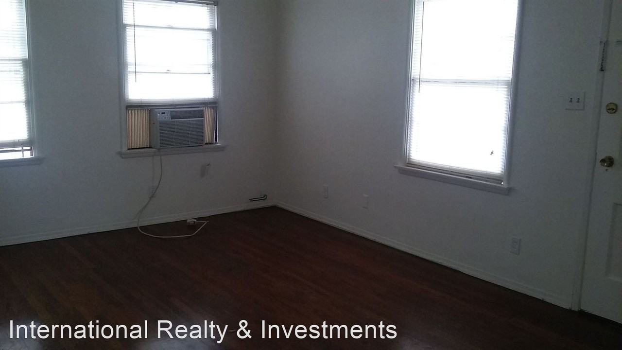 1295 W 31st St - Photo 2 of 12