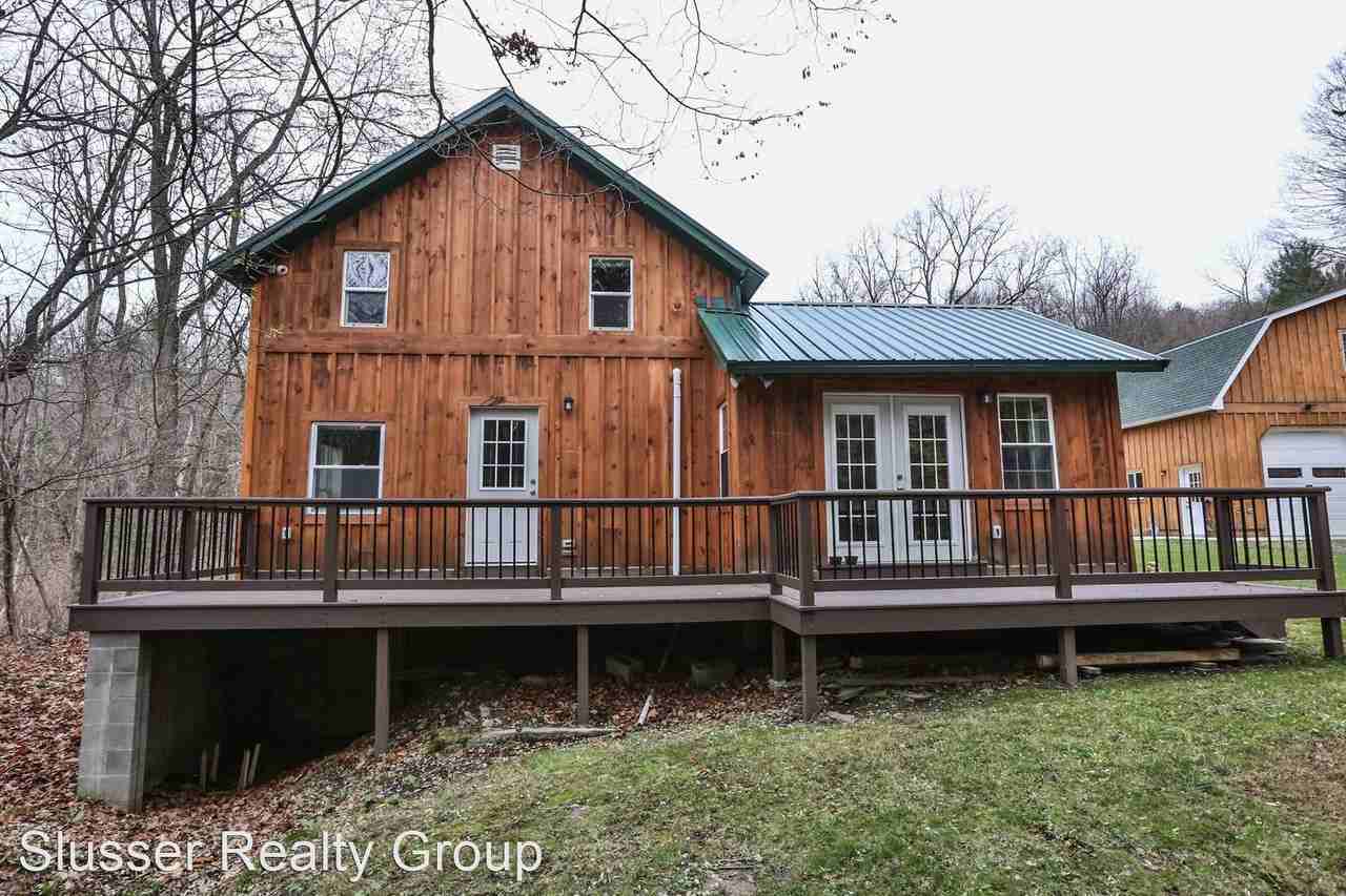 39 Vanbuskirk Rd - Photo 2 of 31